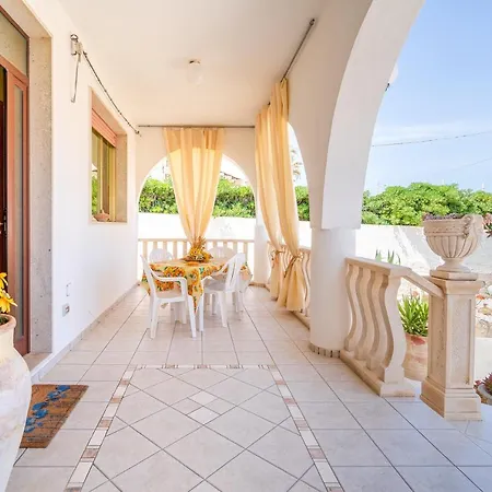 La Casa Arancione
